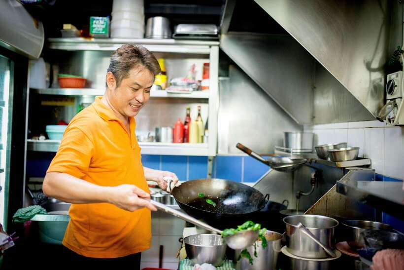 Singapore: Hawker Culture Food Tour and Sightseeing - Key points to know before booking
