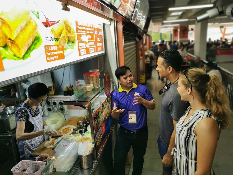 Singapore: Local Hawker Food Tour with Tastings - Key points at a glance