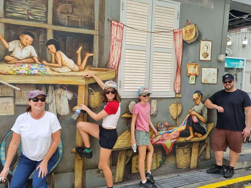 Singapore: Local Hawker Food Tour with Tastings - Practical advice for a smoother morning