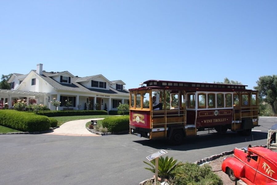Sonoma Valley: Wine Trolley Tasting Tour with Lunch - Lunch gives the six-hour schedule a needed pause