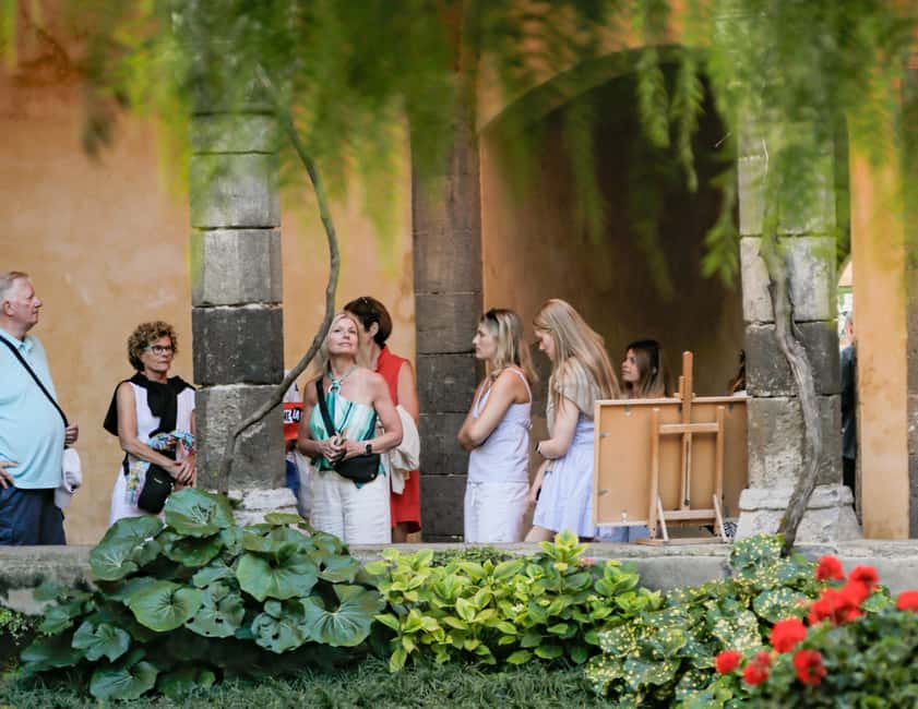 Sorrento: Guided Walking Tour & Street Food Experience - Churches, cloisters, and local traditions