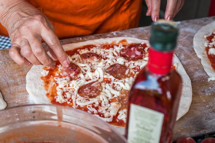 Sorrento: Pizza Making Class at Tirabusciò Cooking School - Small drawbacks to keep in mind