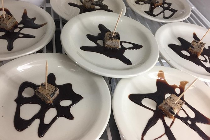 Southern Flavors of Savannah Walking Dessert Tour - How the private format changes the evening