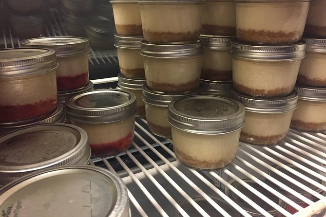 Southern Flavors of Savannah Walking Dessert Tour - Who should book this walking dessert tour?