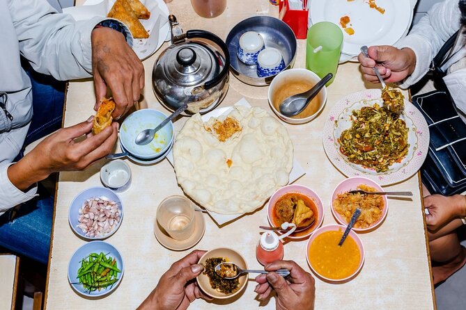 Southern Flavors Phuket Food Tour with 15+ Tastings - Hokkien noodles and Phuket-style local food