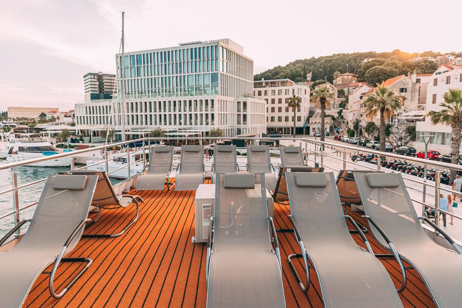 Split: Blue Lagoon, Borkko Beach & Šolta with Food & Drinks - Maslinica adds a village stop to the swimming day