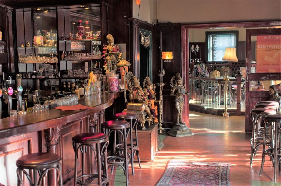 St. Pauli: Guided Food Tour with 5 Tastings - Stop three: Stories that explain the streets