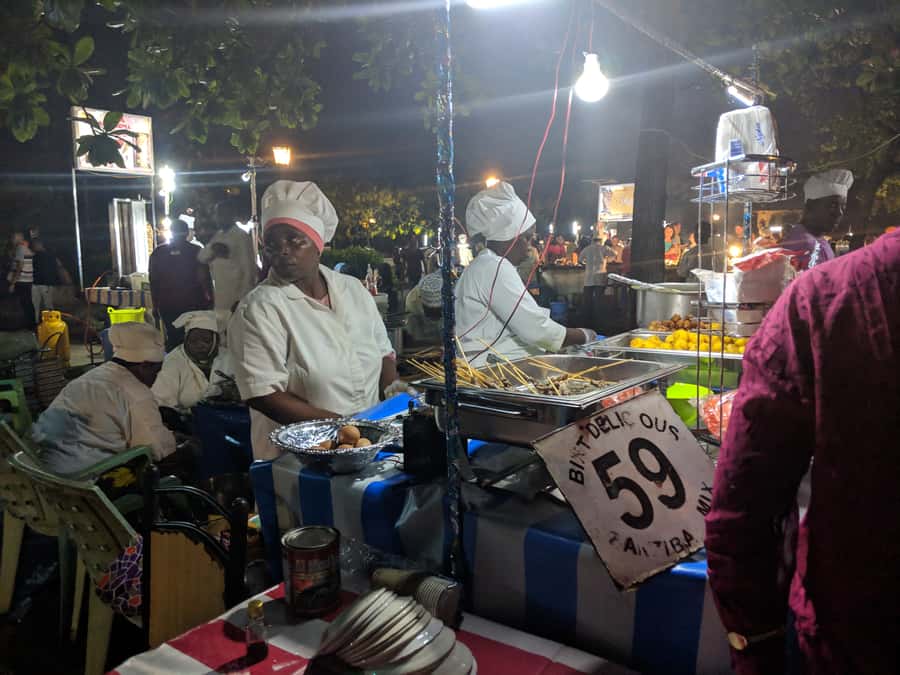 Stonetown: Food Markets and Street Food Walking Tour - Forodhani Gardens and the Zanzibar pizza test
