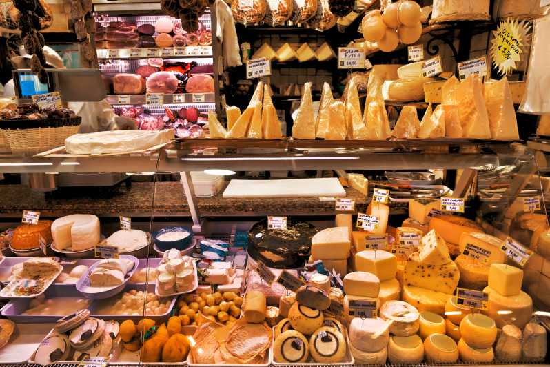 Strasbourg: 2-Hour Gourmet Walking Tour - Walking past Maison Kammerzell and Gutenberg Square