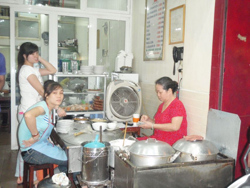 Street Food Tour Hanoi and Train Street Experience - Coffee, drinks, and the final sweet course