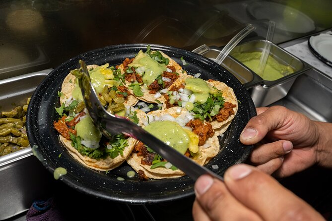 Street Food Tour with Friends - Chapultepec in 30 minutes: a needed change of pace