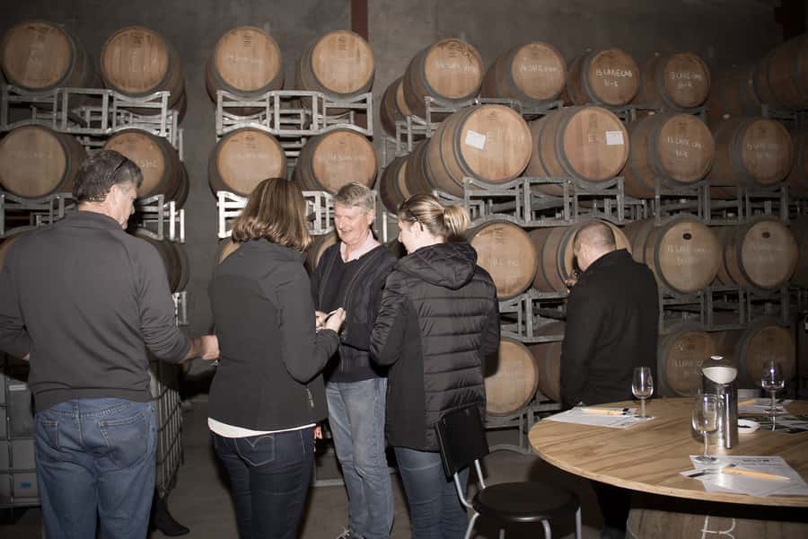 Sydney: Chef-Led Hunter Valley Food & Wine Tour - Wildlife, chocolate, and the final sweet bite