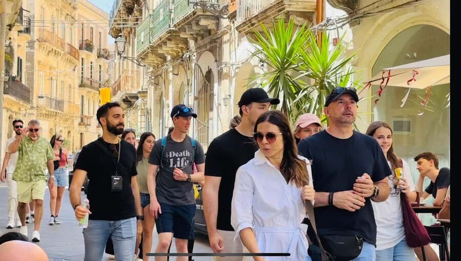 Syracuse: The Street Food Tour in Ortigia with a Local Guide - Fresh cheese and Dario’s local connections
