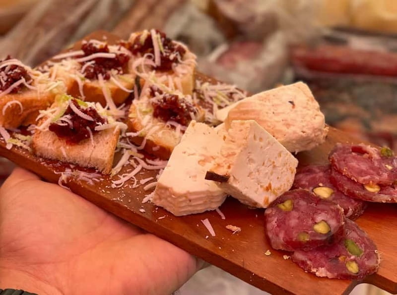 Syracuse: The Street Food Tour in Ortigia with a Local Guide - Walking conditions, timing, and group size