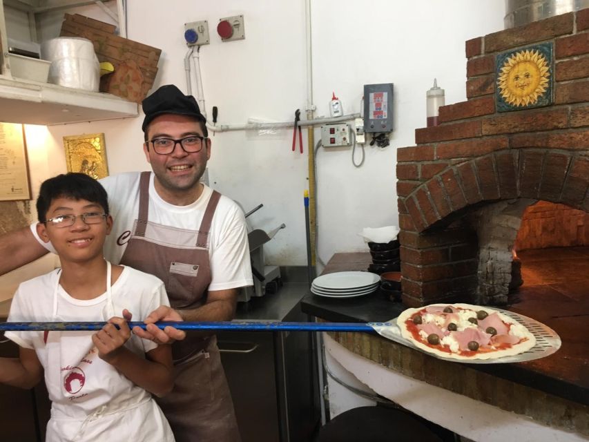 Taormina: Half-Day Pizza Making Class - A break for bruschetta, cheese, and Sicilian wine