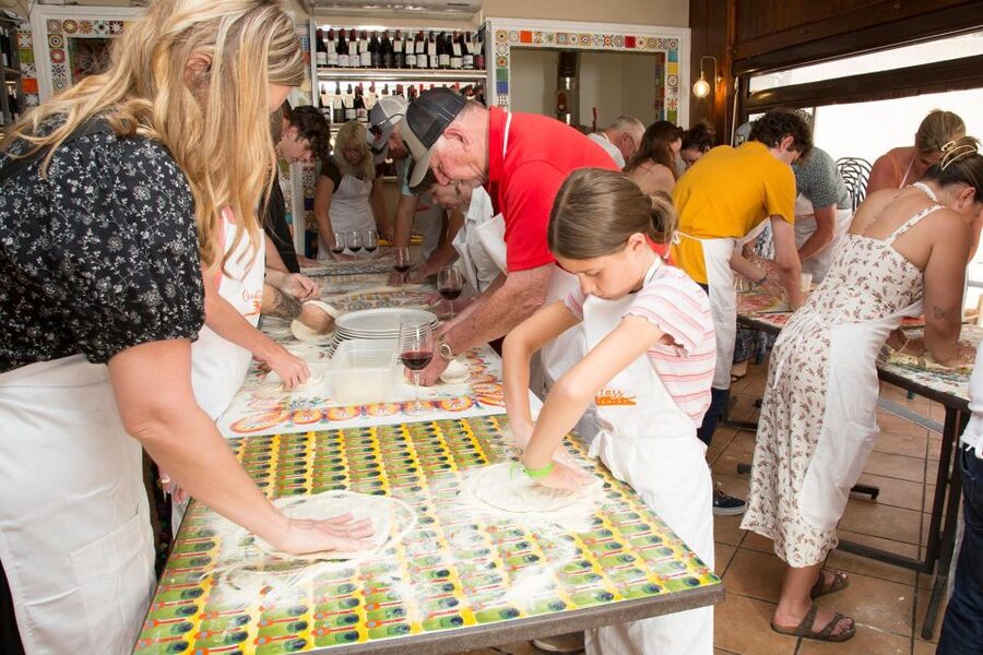 Taormina Pizza making class - What this Taormina cooking class is really like