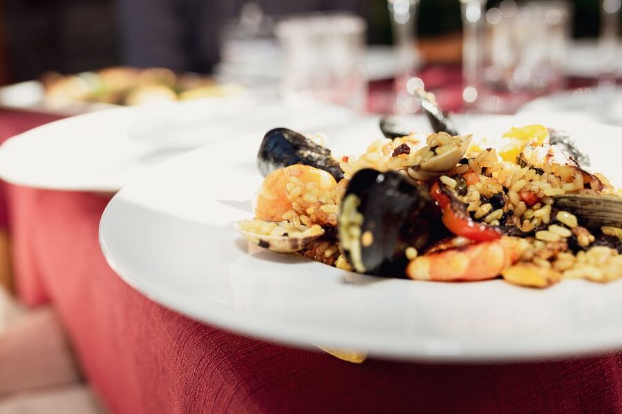 Taormina: Shared or Private Food & Wine Walking Tour - Should you book the Taormina food and wine tour?