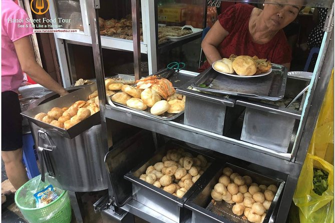 Tasting 8 Different Hanoi Street Foods at Noon Time - Six to eight vendors instead of one restaurant
