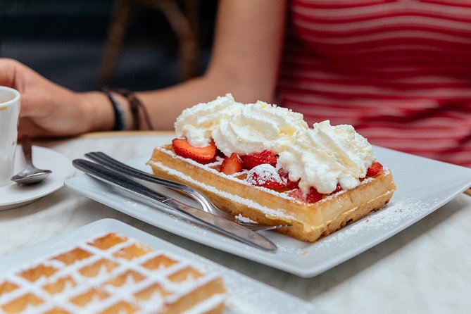 The 10 Tastings of Brussels With Locals: PRIVATE Food Tour (B-Corp certified) - A three-hour route through central Brussels