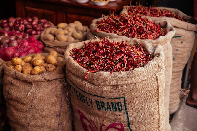 The 10 Tastings of Colombo With Locals: Private Street Food Tour - Local fruit near Old Town Hall