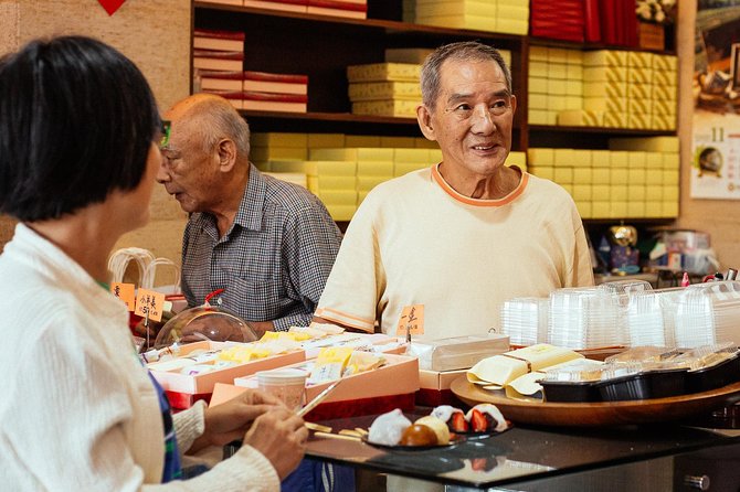 The Award-Winning Private Food Tour of Taipei: The 10 Tastings - Dongmen Market and the classic Taipei bites