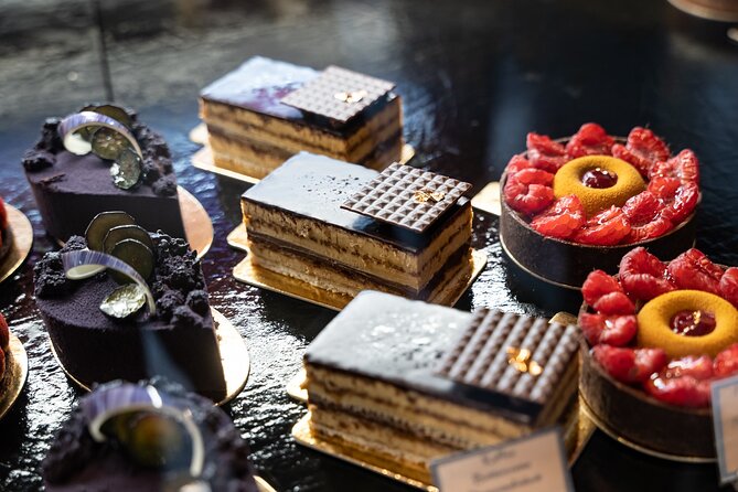 The Berlin Culinary Experience: A Regional & Cultural Food Tour - What the small group changes