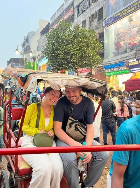 The Great Indian Food Tour: Old Delhi Food and Heritage Walk - The rickshaw ride and a change of pace