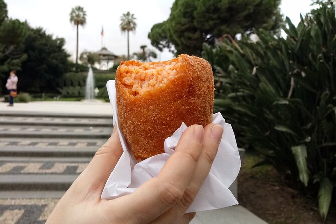 The Original Catania Street Food and Market Tour by Streaty - Arancini and the question of spelling
