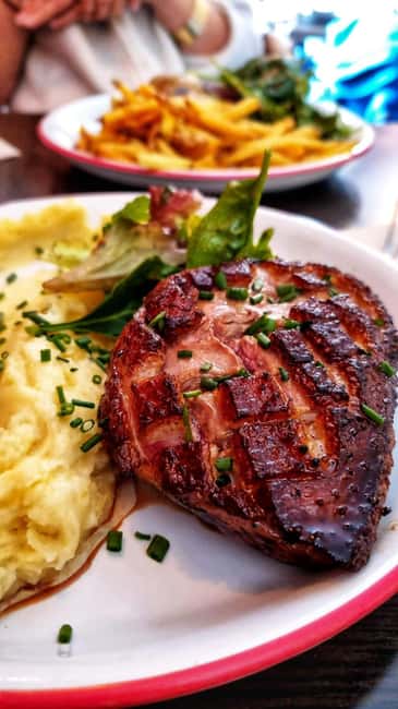 The Ultimate Bordeaux Food Tour: Full Meal & Fine Wines - Meeting at Place de la Bourse
