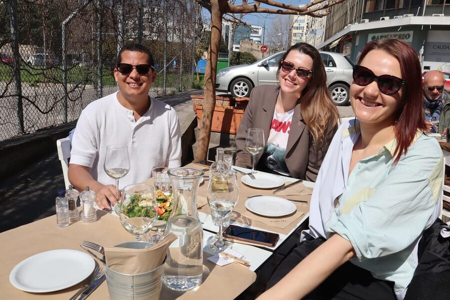 Thessaloniki Food Tour with a Local Chef - Lunch at a local restaurant