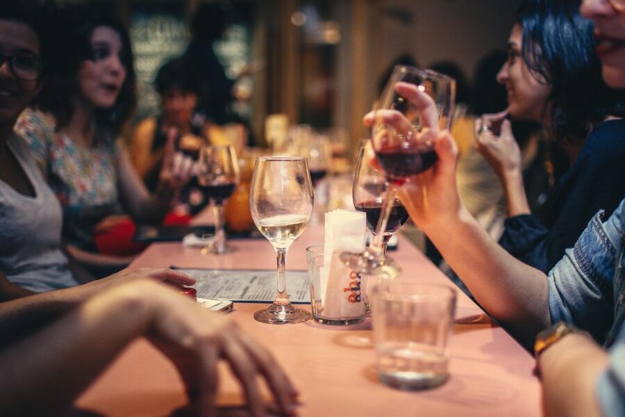 Thessaloniki: Small-Group Wine Tasting Tour with Appetizers - What the guide adds to the evening