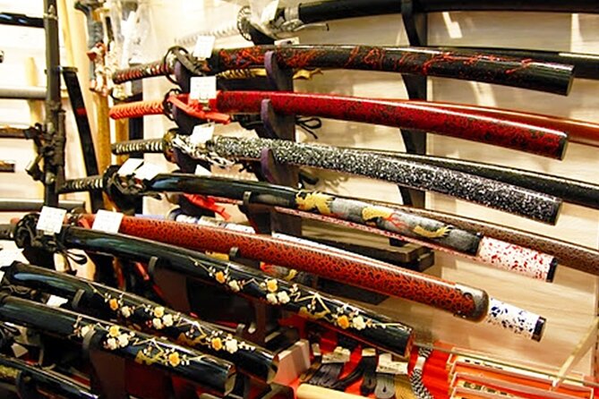 Tokyo: Asakusa & Sensoji ー Oldest Temple Walking Tour (2hrs) - Yogodo adds quieter details and a good photo stop