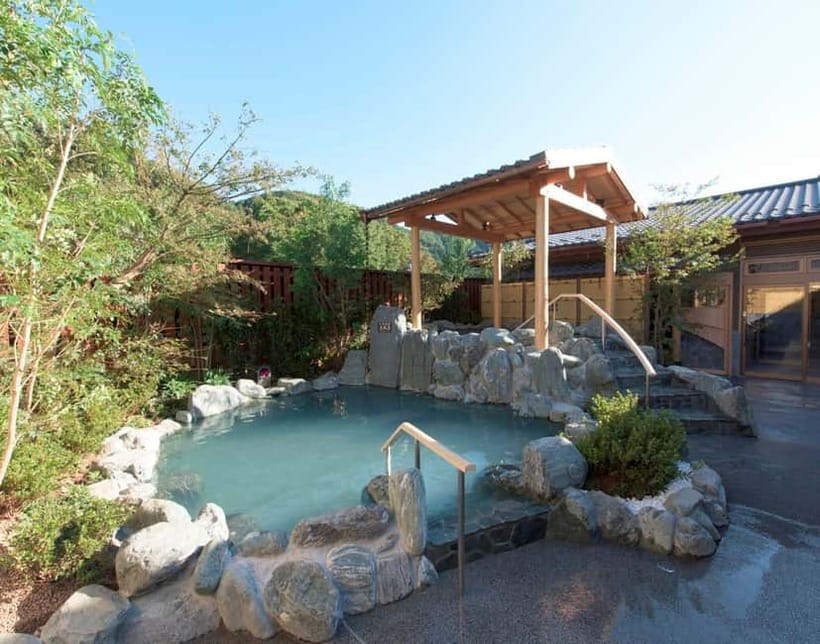 Tokyo: Mt Takao Tour with Ramen and Tattoo-Okay Hot Spring - Key points to know before booking