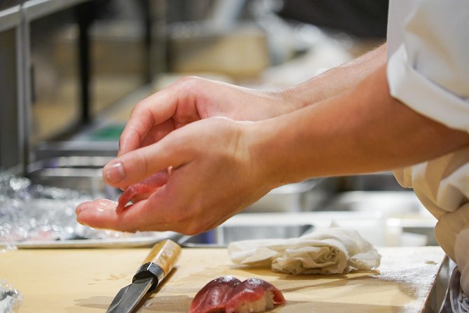 Tokyo Night Foodie Tour in Shinjuku - Seasonal Sushi, Wagyu Beef - Omoide Yokocho and the sushi course