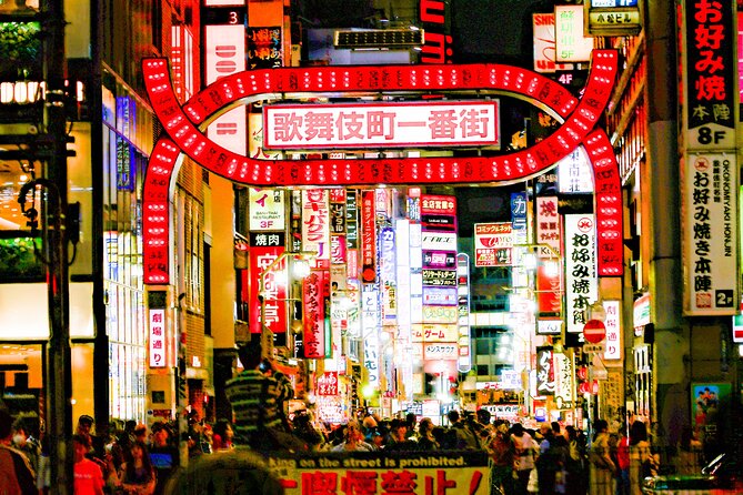 Tokyo Night Foodie Tour in Shinjuku - Seasonal Sushi, Wagyu Beef - Wagyu grilled over a shichirin stove