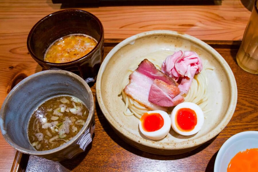 Tokyo: Ramen Tasting Tour with 6 Mini Bowls of Ramen - Ueno route: Kyushu, tsukemen, and modern Tokyo