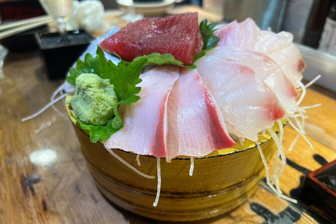 Tokyo: Shinjuku Food Tour (13 Dishes at 4 Local Eateries) - What you actually eat and drink