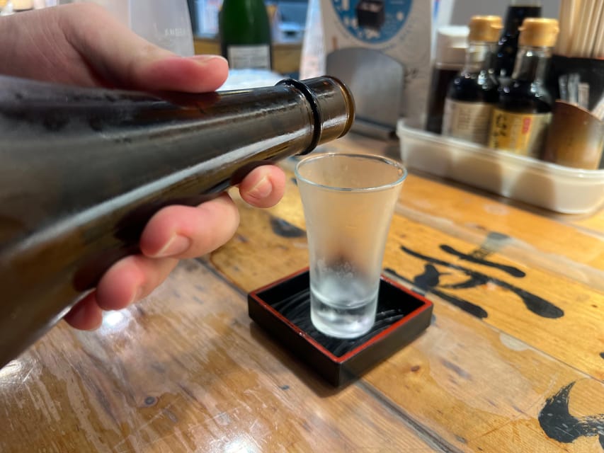 Tokyo: Shinjuku Food Tour (15 Dishes and 4 Eateries) - Meeting near Shinjuku Station without getting lost