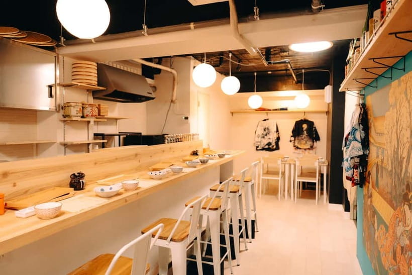 Tokyo: Sushi Making Class in a Happi Coat near a Famous Spot - Group size can shape the experience