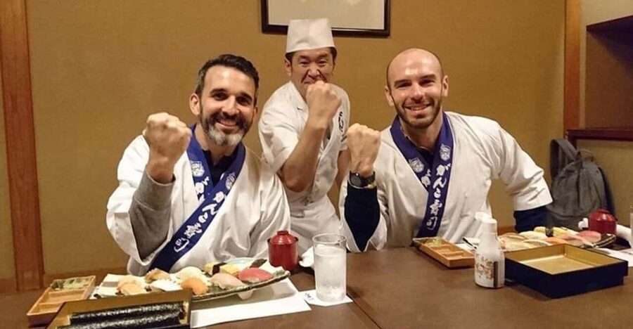 Tokyo: Sushi Making with Pro Chef & Tsukiji Fish Market Tour - Reading Tsukiji Fish Market with a Local Guide