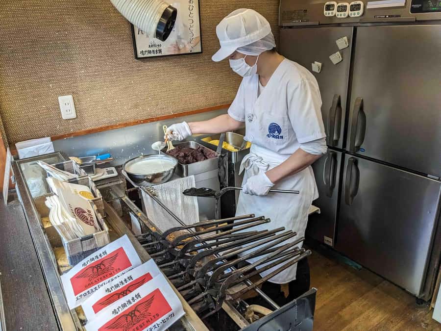 Tokyo: Togoshi Ginza Street Food Tour - Onigiri With More Than 40 Filling Choices