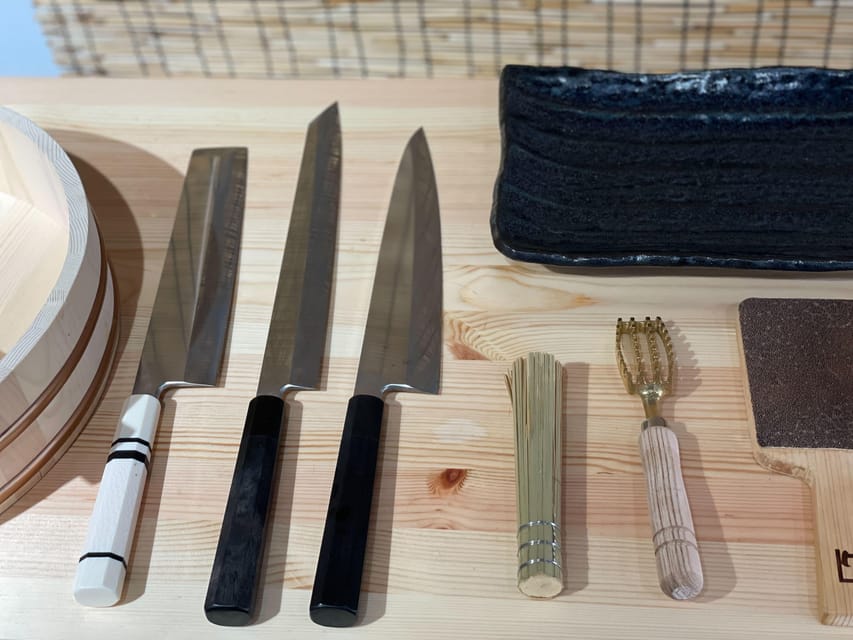 Tokyo: Tsukiji Fish Market Sushi Making Class with Pro Chef - Why this Tsukiji sushi class is worth your morning