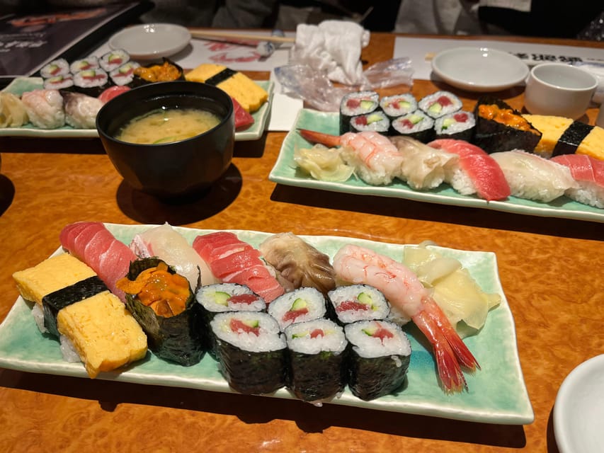 Tokyo: Wagyu and Sushi Gastronomic Journey - Kabukicho, neon, and the Godzilla Head