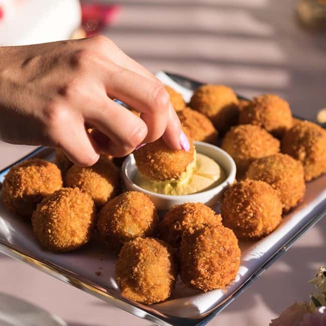 Top 10 Tastings of Amsterdam: Guided Walking Food Tour - Cookies and small local shops