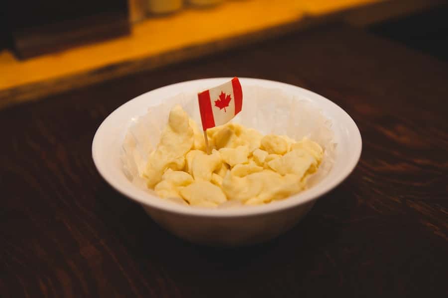 Toronto: St Lawrence Market Food Tour with 6 Tastings - The peameal bacon sandwich