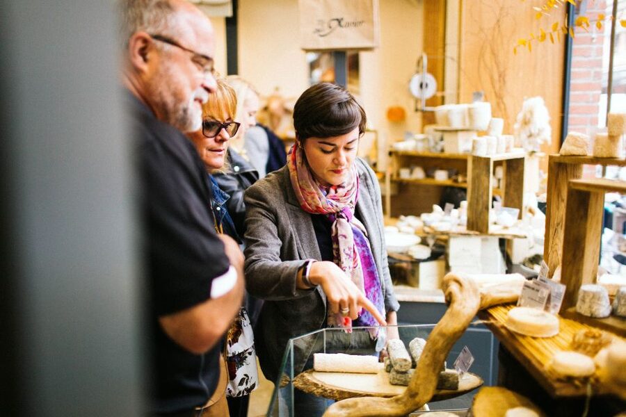 Toulouse: Victor Hugo Market Guided Food Tour with Tastings - Who Should Book This Market Tour?