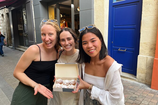 Traditional Gourmet Food & Wine Tour in Bordeaux - Place de la Comédie and old-school chocolate