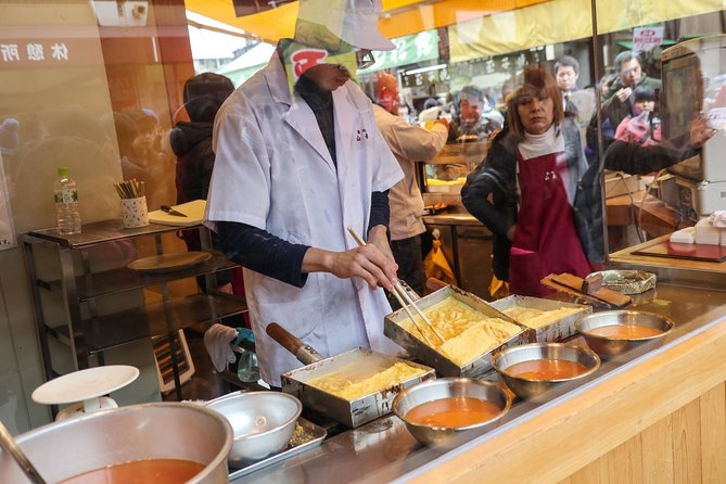 Tsukiji Fish Market Small-Group Food Walking Tour - Why the guide matters so much