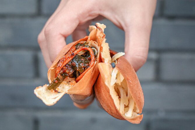 Tuktuk Food Tour Through Chengdu's Local Eats - The tuk-tuk ride through Chengdu’s side streets