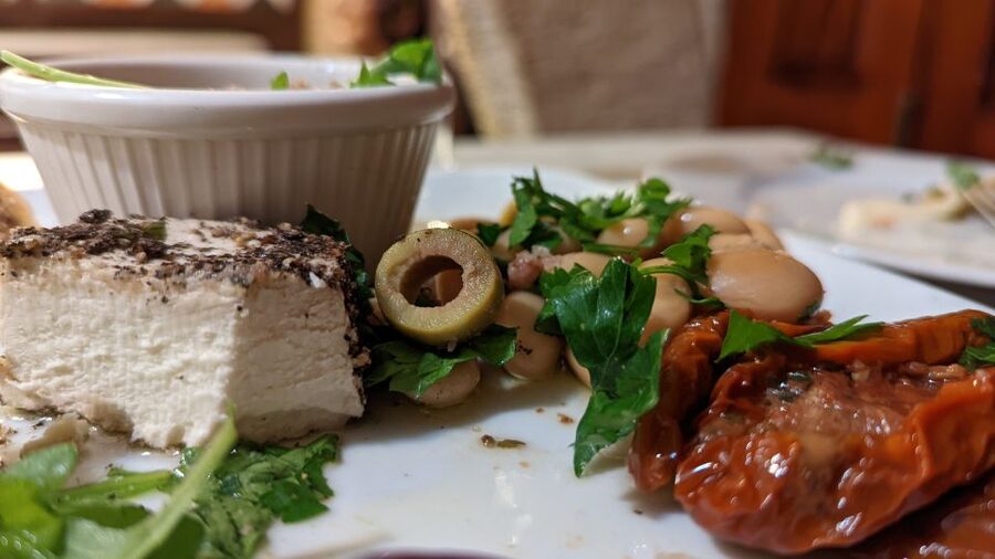 Valletta: Maltese Food and Drink Guided Walking Tour - Meeting at Triton Fountain and entering Valletta